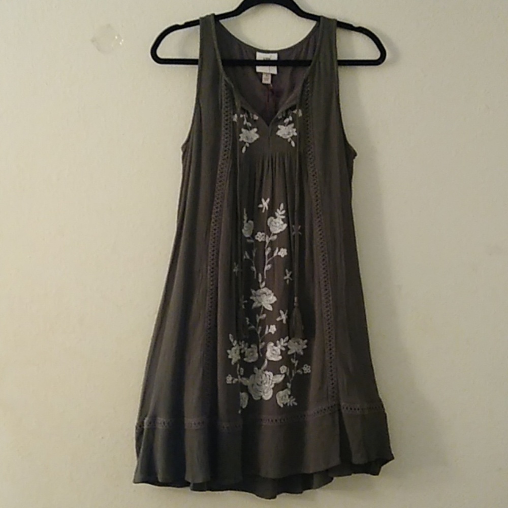 Knox Rose embroidered shift